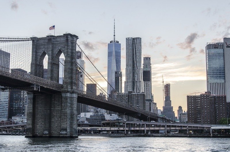 Walking Across the Brooklyn Bridge: Here’s What to Know